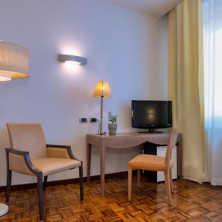 Park Hotel Мондови Экстерьер фото
