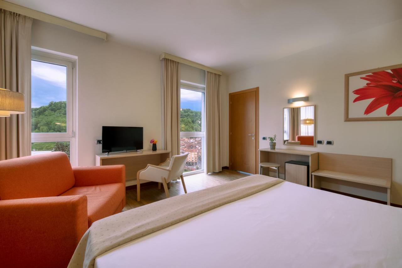 Park Hotel Мондови Экстерьер фото