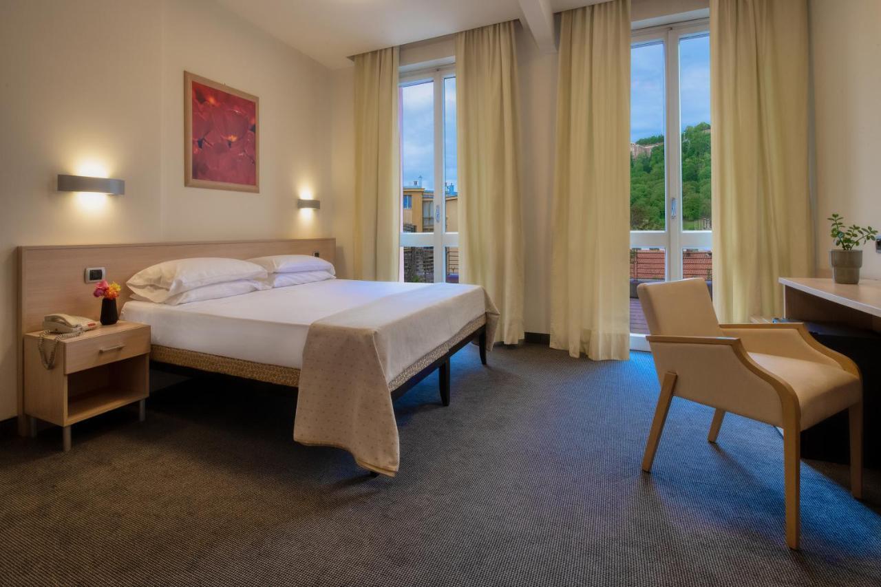 Park Hotel Мондови Экстерьер фото