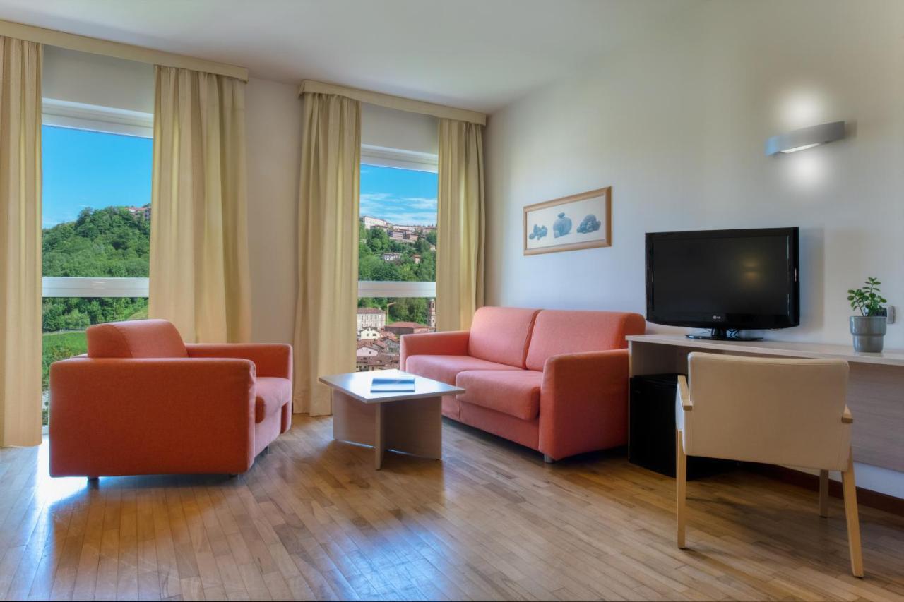 Park Hotel Мондови Экстерьер фото