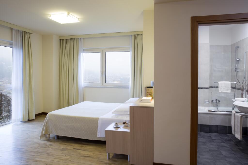 Park Hotel Мондови Экстерьер фото