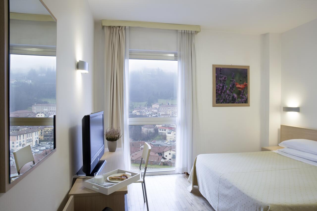 Park Hotel Мондови Экстерьер фото